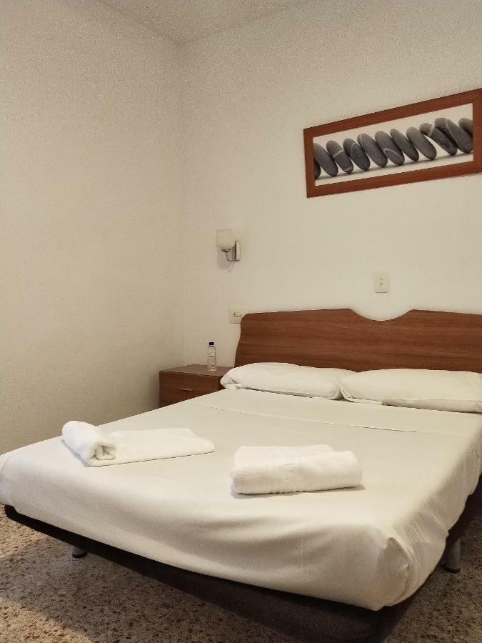 Hotel Nueva Europa Torredembarra Exteriör bild